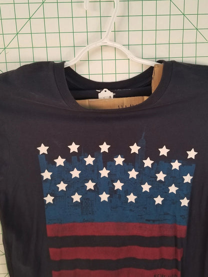 Aeropostale US Flag Graphic Tee Small